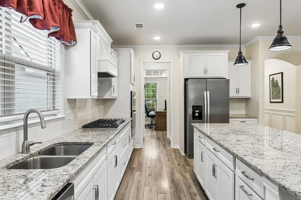 1775 Humphreys Glen Spring Hill TN 37174