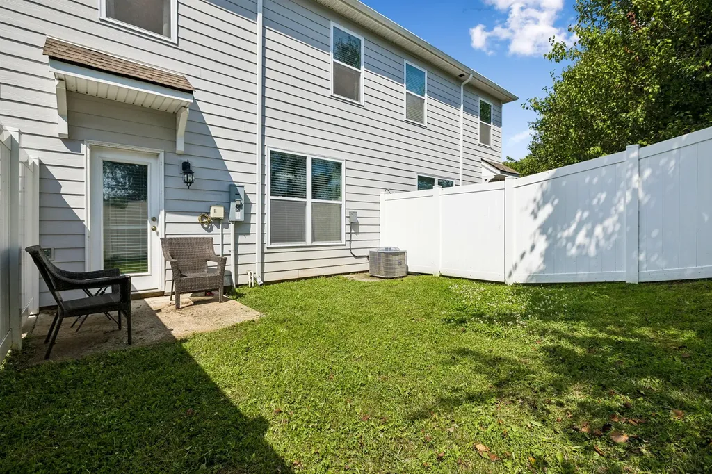 1045 Enclave Avenue Pleasant View TN 37146