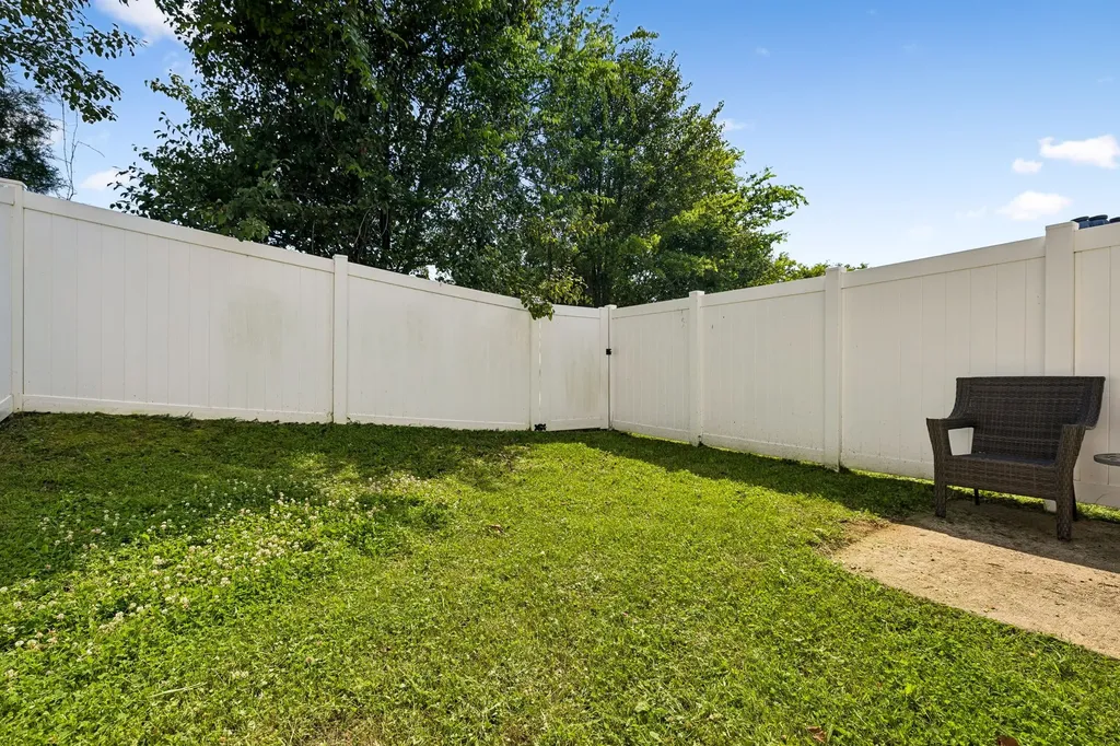 1045 Enclave Avenue Pleasant View TN 37146