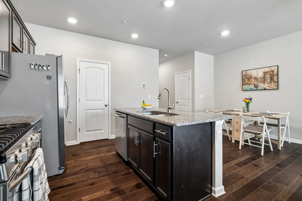 1045 Enclave Avenue Pleasant View TN 37146