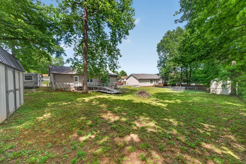 628 Ashley Oaks Drive Clarksville TN 37042