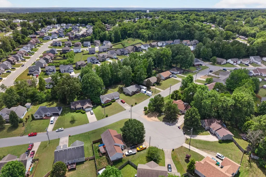 628 Ashley Oaks Drive Clarksville TN 37042