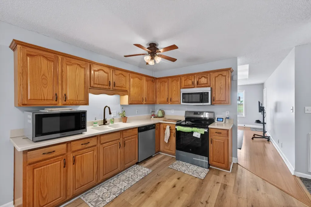 628 Ashley Oaks Drive Clarksville TN 37042