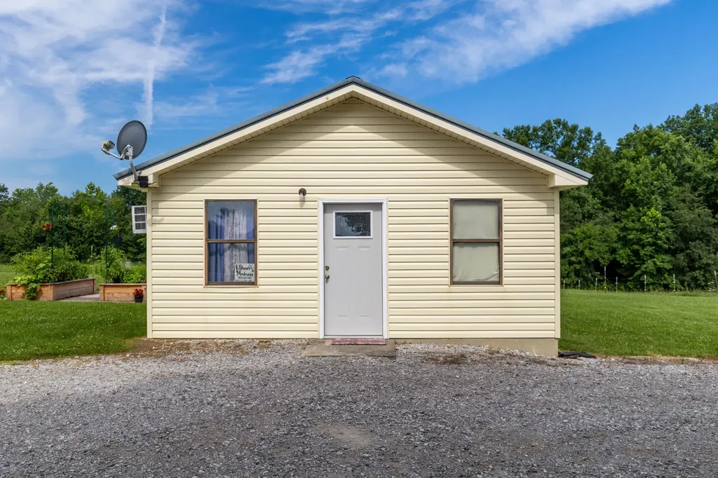 2325 Old Well Road Morrison TN 37357