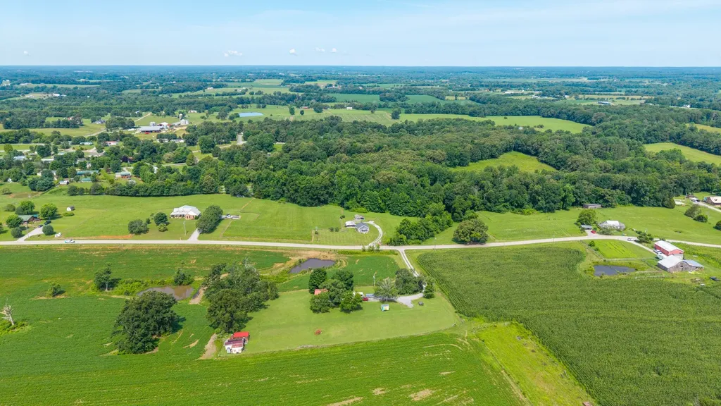 2325 Old Well Road Morrison TN 37357