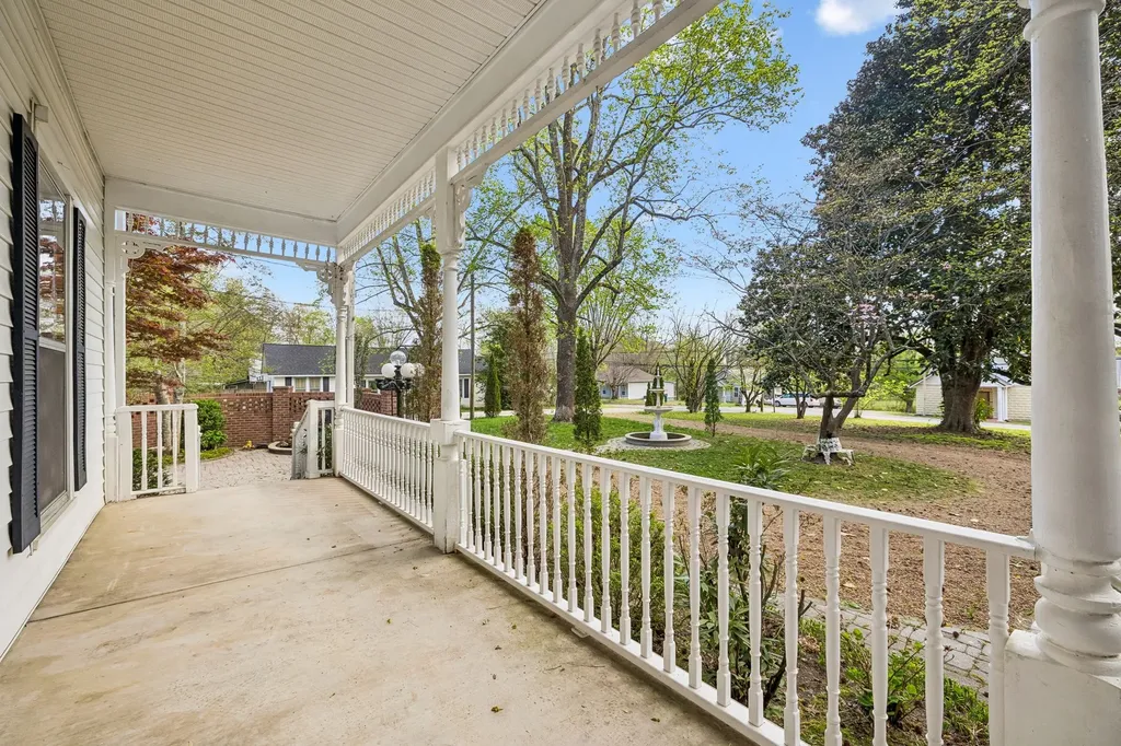 728 S Spring Street Manchester TN 37355