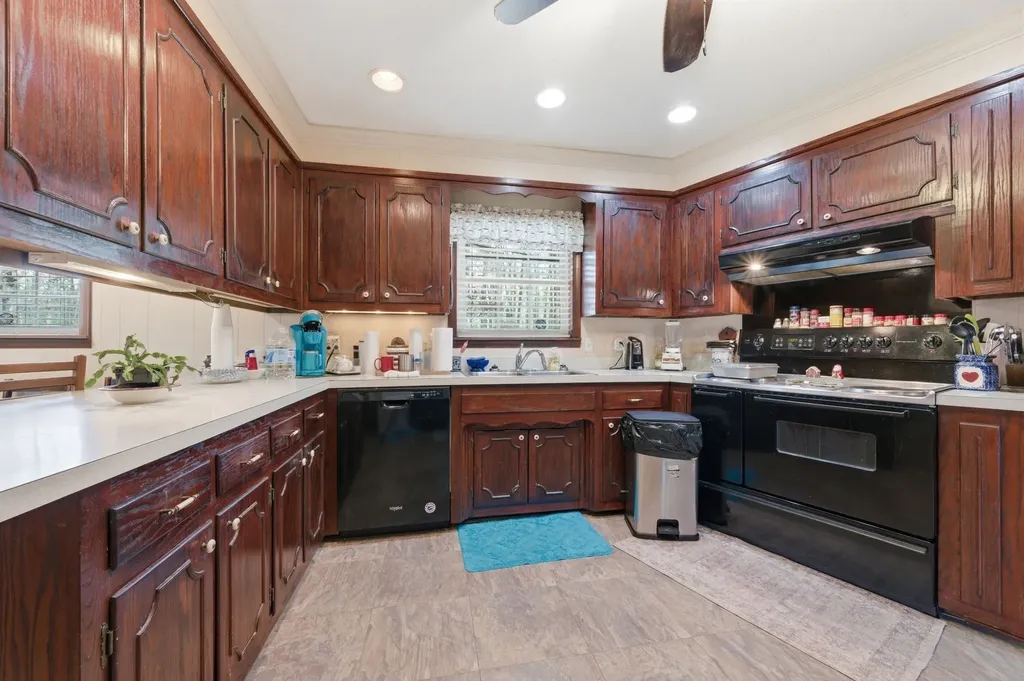 2809 Skyview Drive Centerville TN 37033