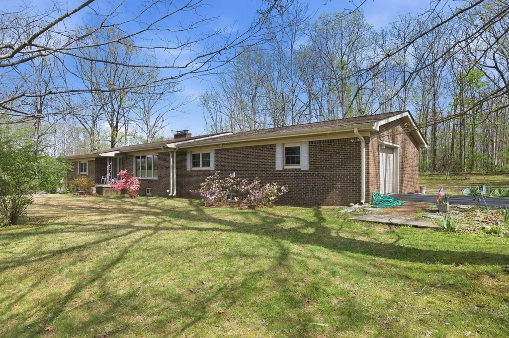 2809 Skyview Drive Centerville TN 37033