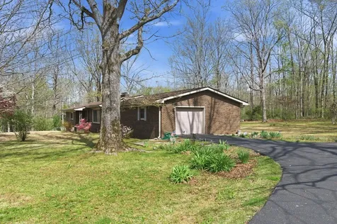 2809 Skyview Drive Centerville TN 37033