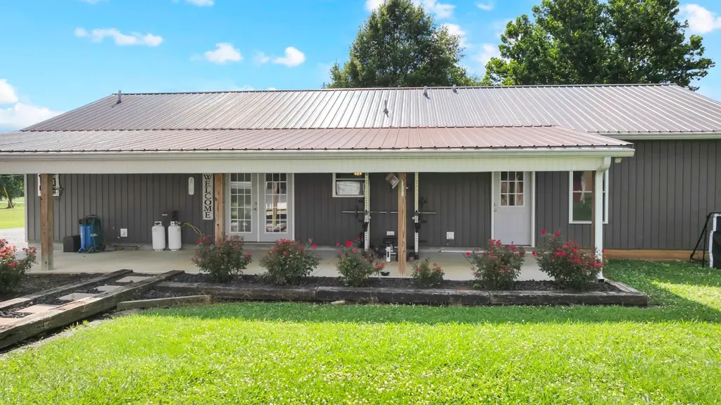 257 Whitaker Road Shelbyville TN 37160