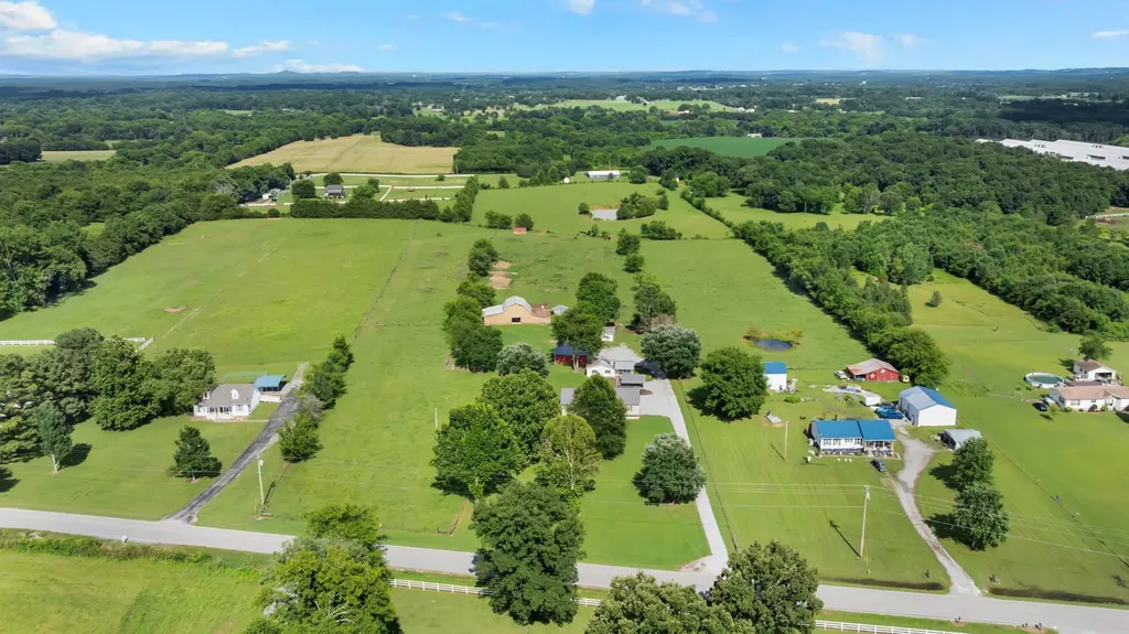 257 Whitaker Road Shelbyville TN 37160
