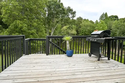 2214 N Fork Drive Soddy Daisy TN 37379