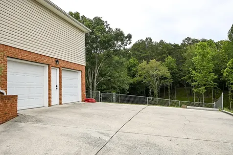 2214 N Fork Drive Soddy Daisy TN 37379