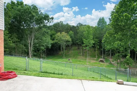 2214 N Fork Drive Soddy Daisy TN 37379