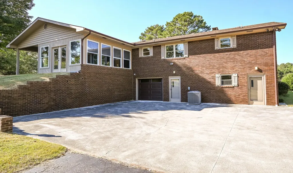 8024 Highway 58 Harrison TN 37341