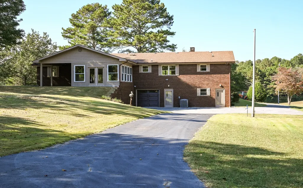 8024 Highway 58 Harrison TN 37341