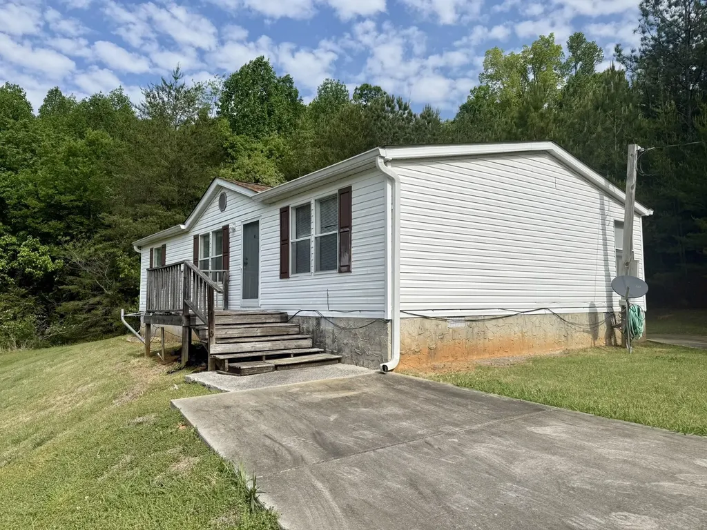 732 County Road 754 Riceville TN 37370