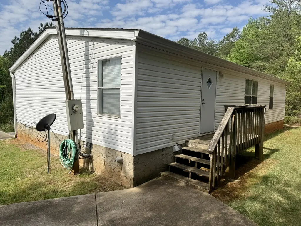 732 County Road 754 Riceville TN 37370