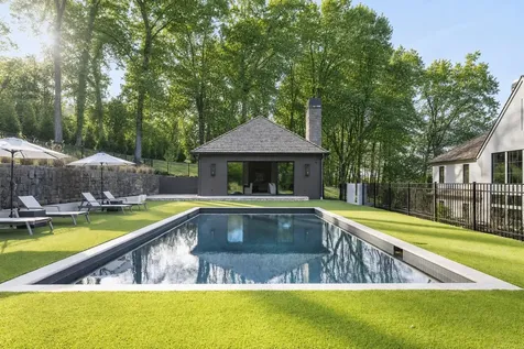 1049 Overton Lea Road Nashville TN 37220