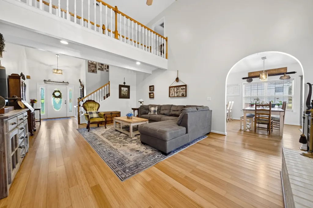 120 Strassle Drive White House TN 37188