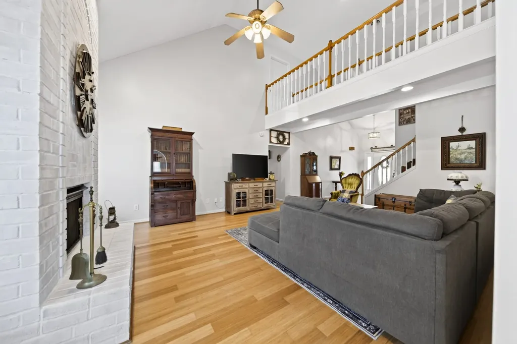 120 Strassle Drive White House TN 37188