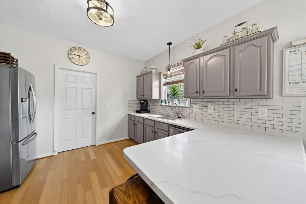 120 Strassle Drive White House TN 37188