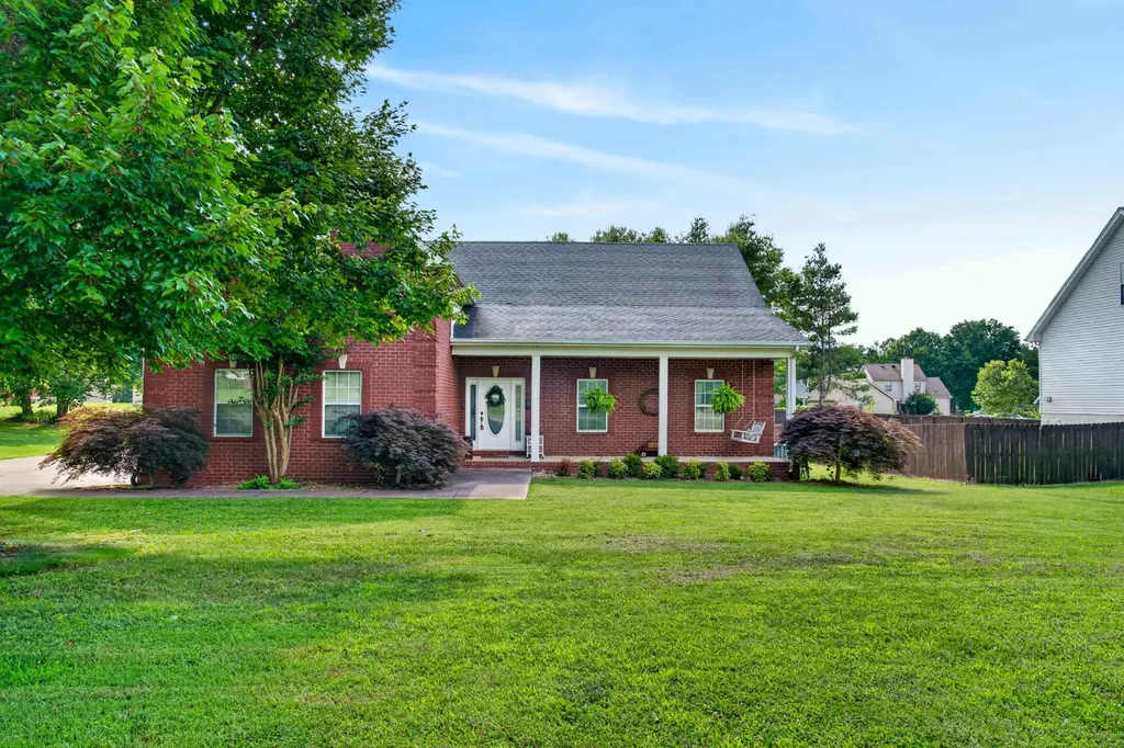 120 Strassle Drive White House TN 37188