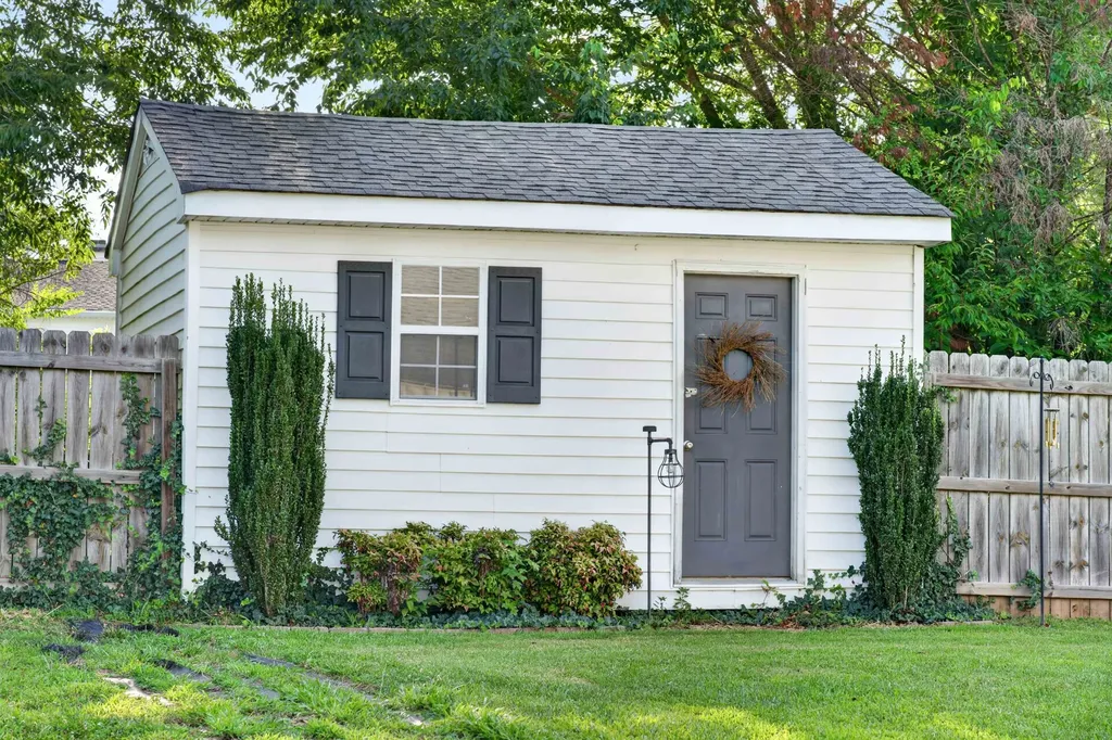120 Strassle Drive White House TN 37188