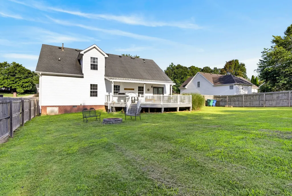 120 Strassle Drive White House TN 37188