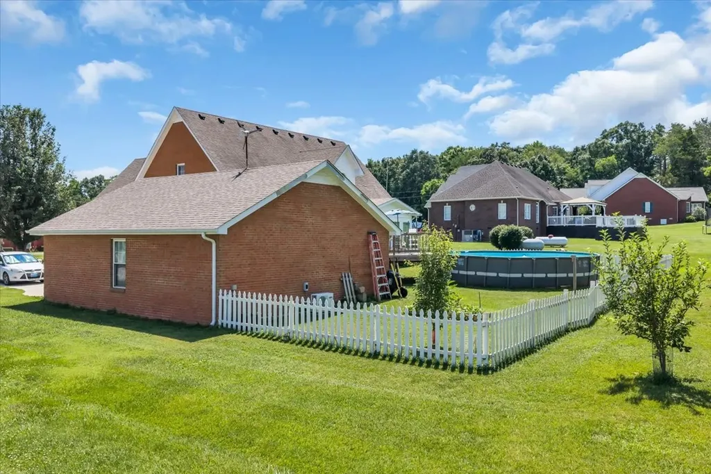 92 Freeman Court Winchester TN 37398