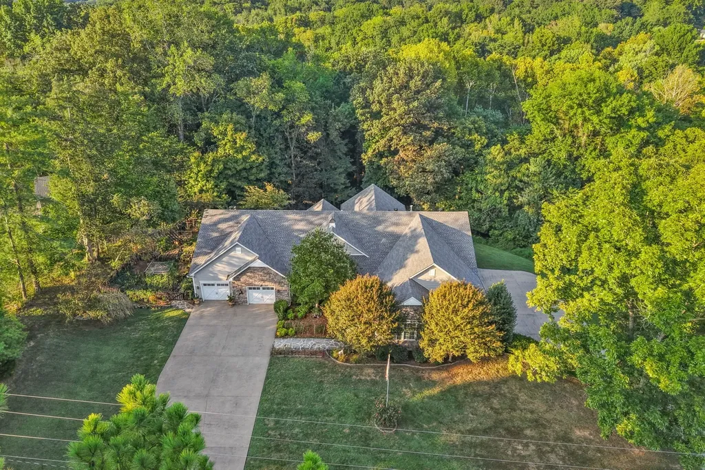 659 Cornwall Road Clarksville TN 37043
