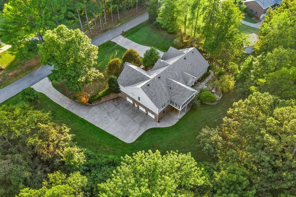659 Cornwall Road Clarksville TN 37043