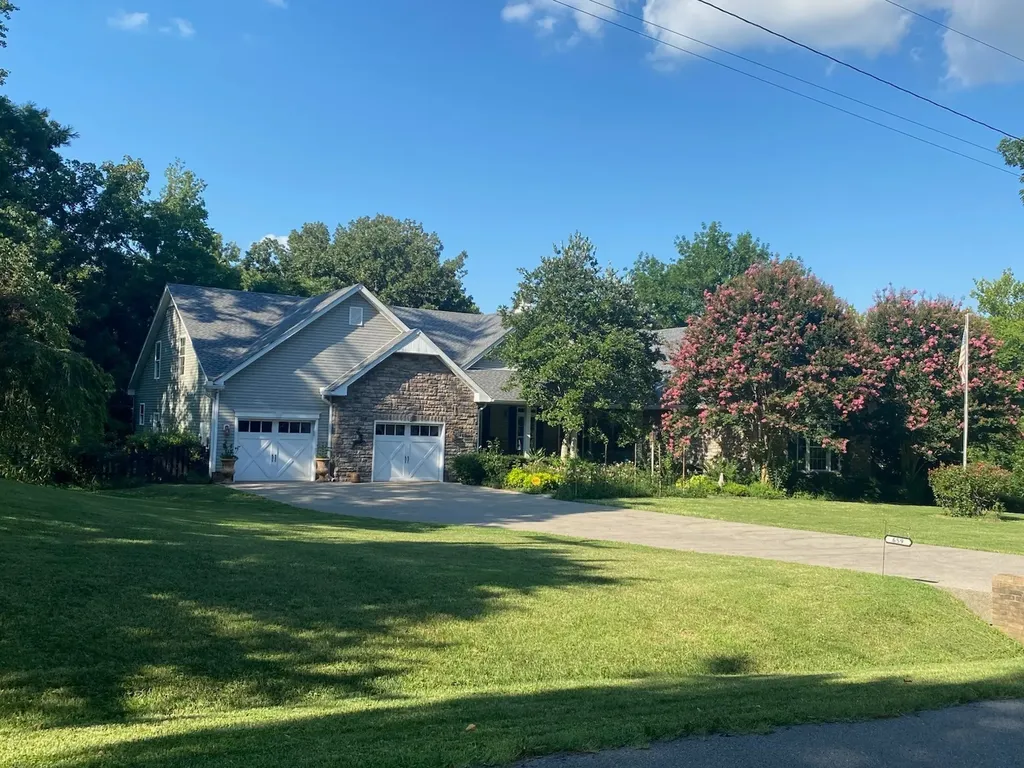 659 Cornwall Road Clarksville TN 37043