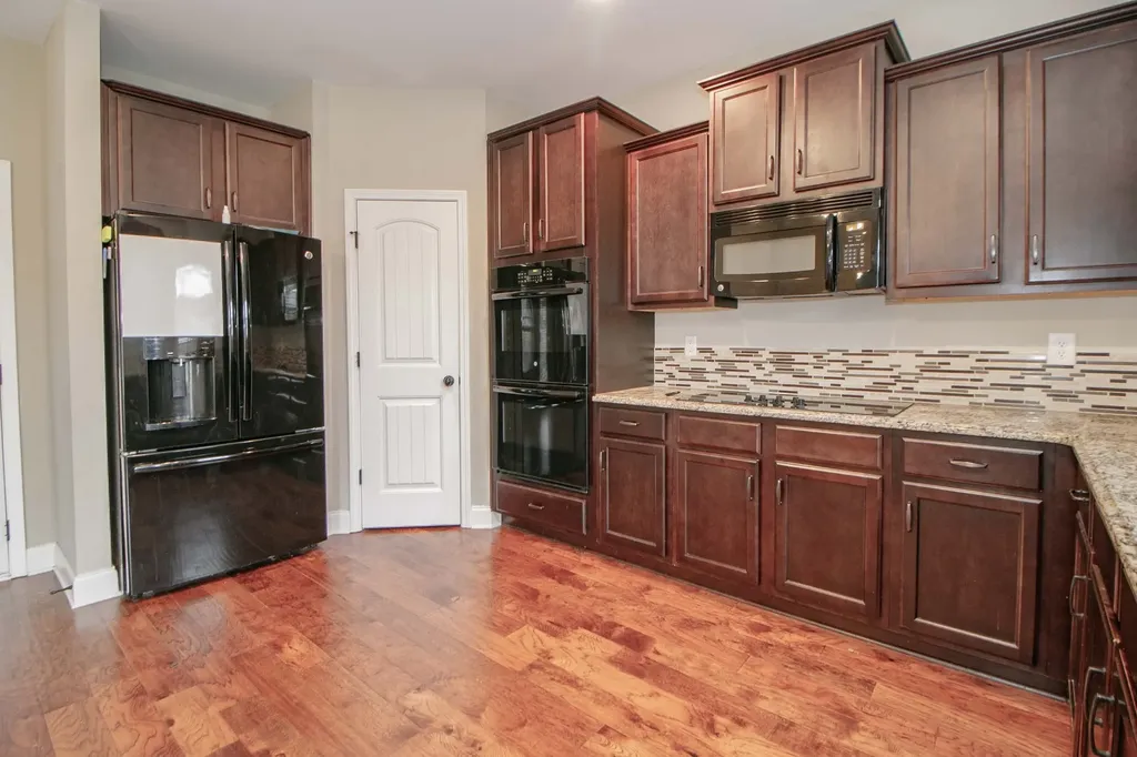 3338 N Henderson Way Clarksville TN 37042