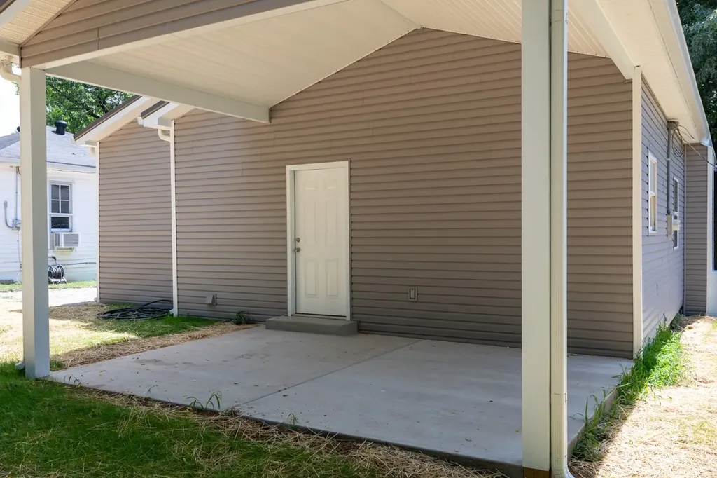 712 N Greenwood Extension Lebanon TN 37087