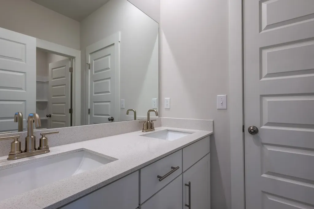 1442 English Oak Drive Clarksville TN 37043