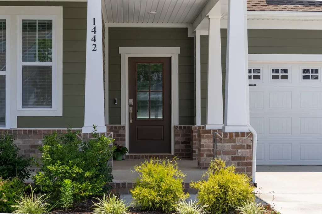 1442 English Oak Drive Clarksville TN 37043