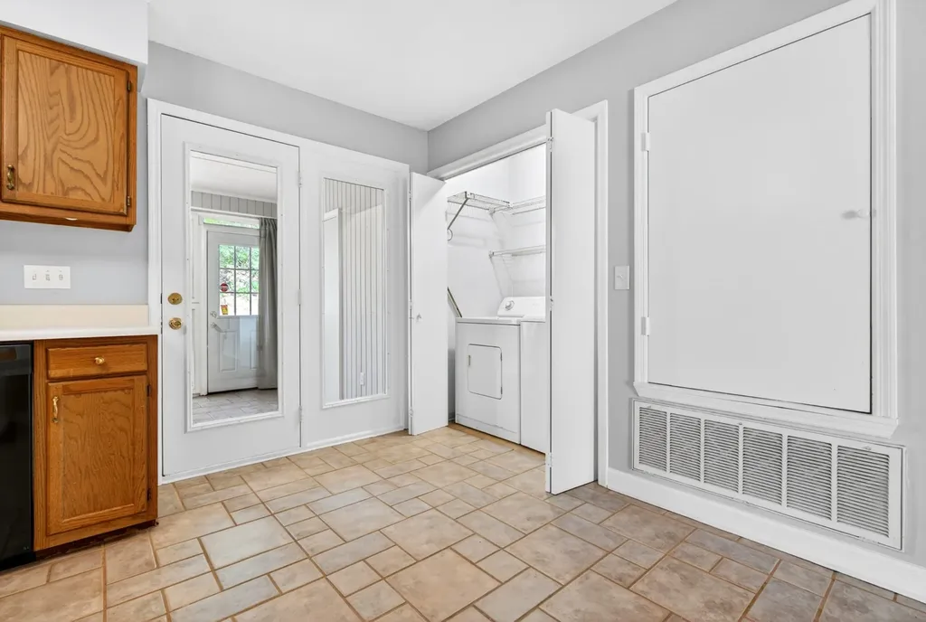 528 Williamsburg Drive Nashville TN 37214