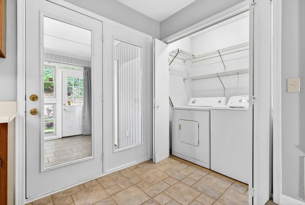 528 Williamsburg Drive Nashville TN 37214
