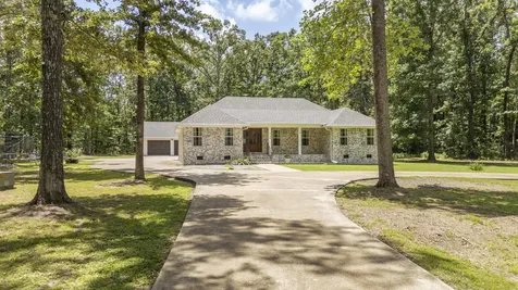 330 Robin Hood Loop Savannah TN 38372