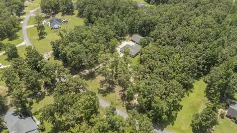 330 Robin Hood Loop Savannah TN 38372