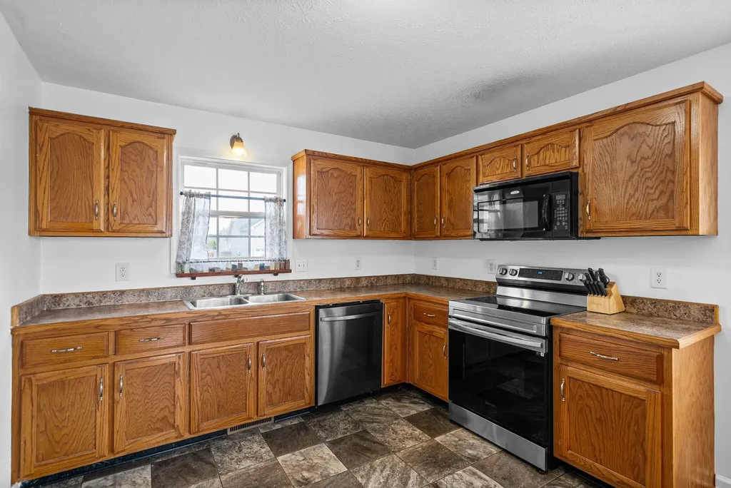 3796 Cindy Jo Drive Clarksville TN 37040