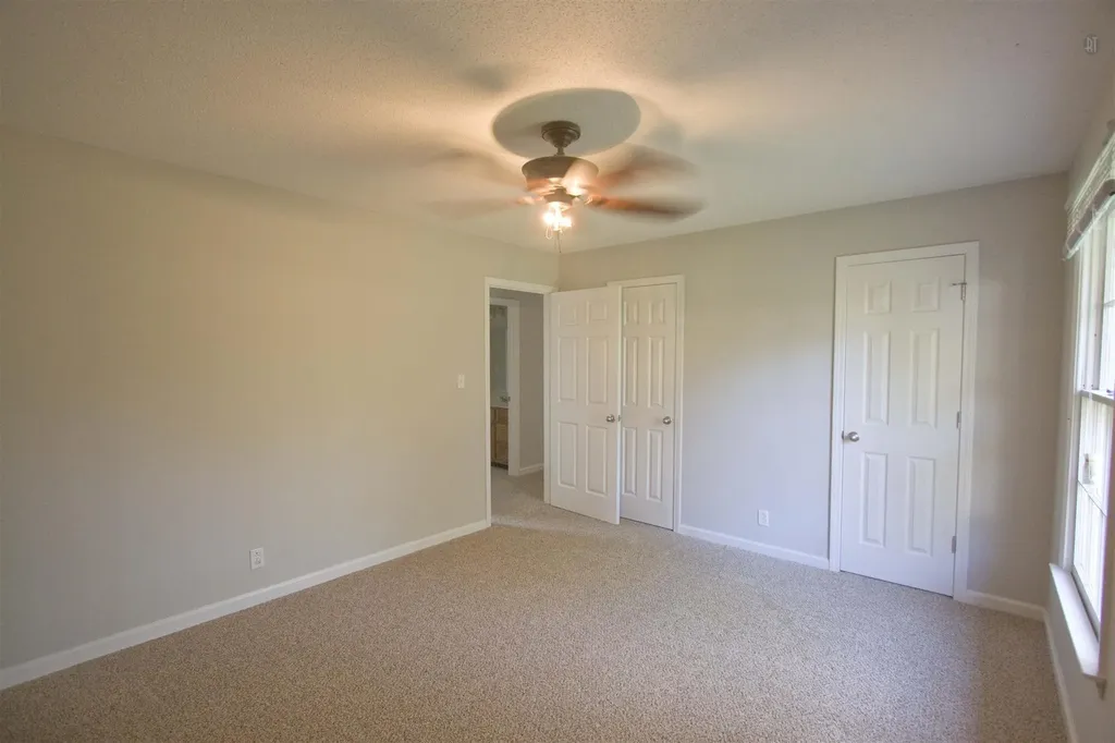 385 Louise Lane Clarksville TN 37042
