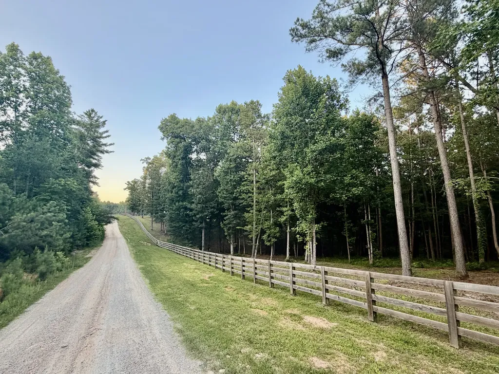27 Davis Lane Lawrenceburg TN 38464