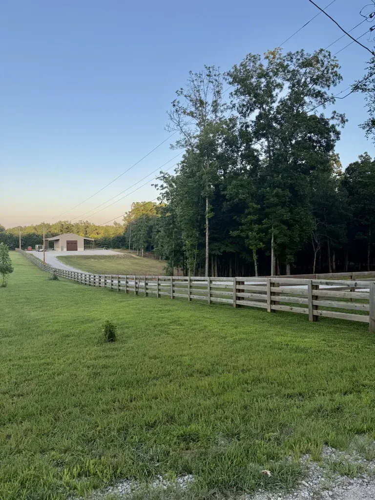 27 Davis Lane Lawrenceburg TN 38464