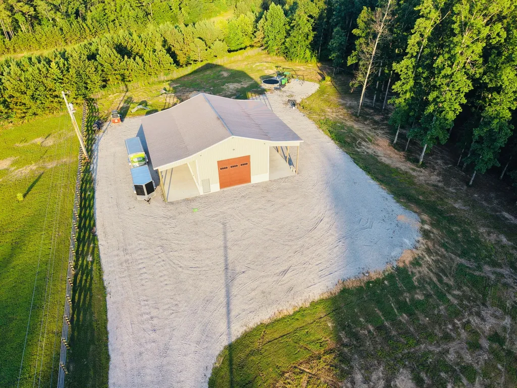 27 Davis Lane Lawrenceburg TN 38464