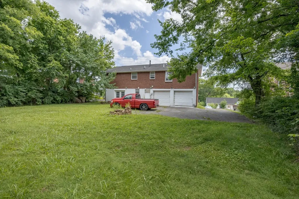 264 Wallace Road Nashville TN 37211