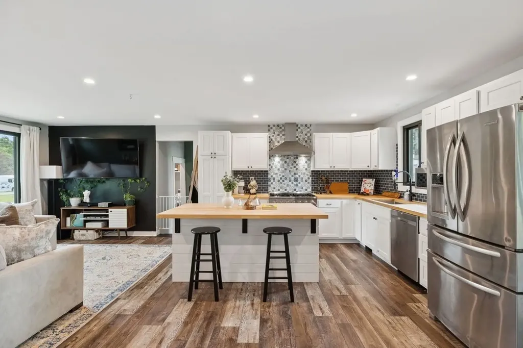 2210 Lynwood Drive Greenbrier TN 37073