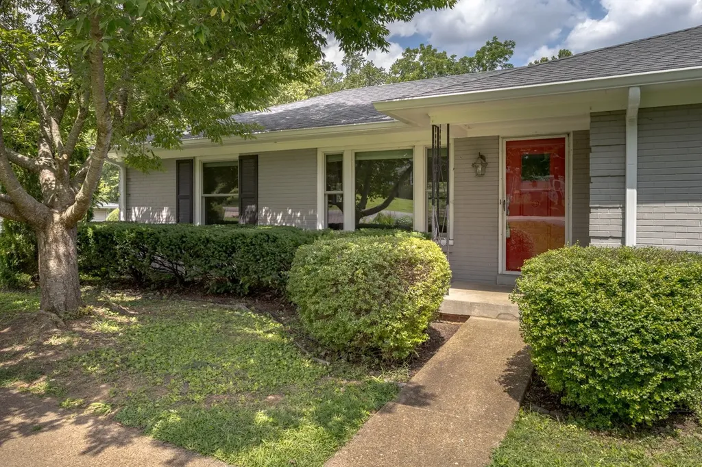 5235 Kincannon Drive Nashville TN 37220