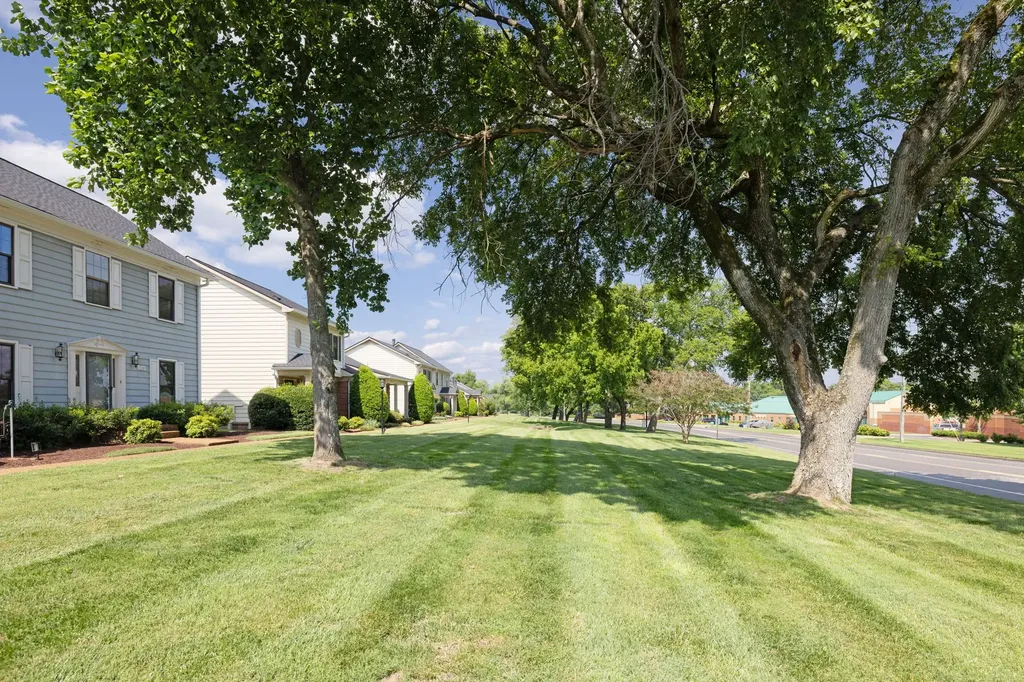 1208 Brentwood Point Brentwood TN 37027
